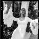 Karolina Kurkova - Mujer Hoy Magazine Pictorial [Spain] (June 2023) - 454 x 545