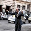 Roberto Benigni as Leopoldo in To Rome with Love (2012) - 454 x 682