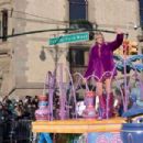 Debbie Gibson – 93rd Macy’s Thanksgiving Day Parade in NYC - 454 x 302
