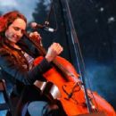 Pop cellists