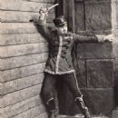 The Prisoner of Zenda - Ramon Novarro - 454 x 503