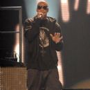Jay Z during The 2007 MTV Movie Awards - Show - 406 x 612