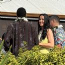 Katy Perry – On set at the Aulani Resort in Kapolei - 454 x 454