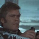 The Land That Time Forgot - Doug McClure - 454 x 247