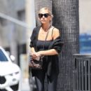 Sarah Michelle Gellar – Out In Los Angeles - 454 x 680