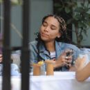 Alexandra Shipp – having lunch with a friend in Beverly Hills - 454 x 324