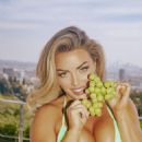 Amanda Saccomanno - 454 x 807