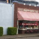 Defunct bakeries of the United States