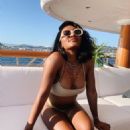 Elisa Johnson – In Bikini on their vacation in Portofino - 454 x 568