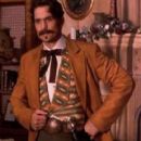 Bill Campbell as Quincy Morris in Bram Stockers´s Dracula (1992) - 275 x 400