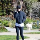 Katherine Schwarzenegger – Takes a morning walk in Pacific Palisades - 454 x 568