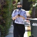 Rooney Mara – Seen at a spa in Hollywood - 454 x 681