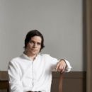 Hans Matheson - 405 x 609