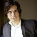 Hans Matheson - 405 x 609