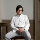 Hans Matheson - 405 x 609