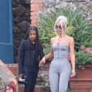 Kim Kardashian – Steps out in Portofino – Italy - 454 x 681