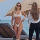 Cindy Prado – Bikini photo shoot at her luxury hotel during Christmas in Miami - 454 x 297