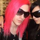 Jeffree Star - 320 x 240