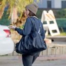 Jennifer Love Hewitt – Seen at the park in Los Angeles