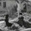 Modern Times - Charles Chaplin - 454 x 343