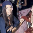 Ali McGraw and Jane Alexander  - The 43rd Annual Academy Awards (1971) - 454 x 306