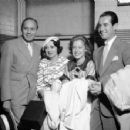 Jack Benny and Mary Livingstone - 454 x 352