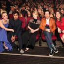 The Big Bang Theory Cast - The 43rd Annual People's Choice Awards - 454 x 302
