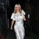 Molly Sims – Spotted at Giorgio Baldi after having dinner in Santa Monica - 454 x 681