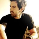 Josh Kelley - 454 x 392