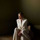 Emerald Fennell - Harper's Bazaar Magazine Pictorial [United Kingdom] (December 2023) - 454 x 612
