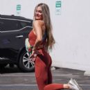 Lindsay Arnold – Leaves the Dancing With The Stars rehearsal studio in Los Angeles - 454 x 681