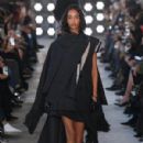 Sacai F/W 2025 Show - 300 x 450