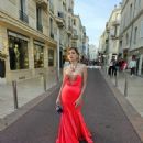 Blanca Blanco – Walking To The Grand Auditorium Louis Lumière In Cannes - 454 x 605