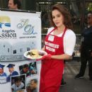 Christina DeRosa – Los Angeles Mission Thanksgiving Meal for the Homeless - 454 x 744