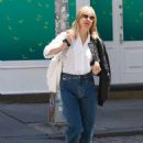 Chloe Sevigny – Is all smiles while out in Manhattan’s SoHo area - 454 x 648