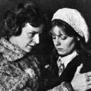 A World Apart - Susan Sarandon - 454 x 430