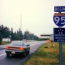 1985 establishments in Maine