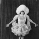 Mae Laurel