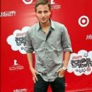 Shawn Pyfrom - 232 x 400
