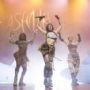 Lexee Smith – Dances in Ashnikko’s concert at the Fox Theater - 454 x 284
