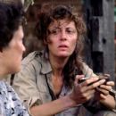 Women of Valor - Susan Sarandon - 410 x 612