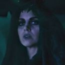 Agatha All Along - Aubrey Plaza - 454 x 255