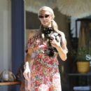 Paris Hilton – Shopping candids in Malibu