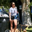 Kristen Doute – Heads to a July 4th party at Jax Taylor and Brittany Cartwright’s house in LA - 454 x 560