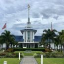Religious buildings and structures in Oceania by country