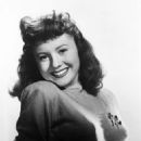 Betty Lynn - 454 x 579