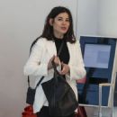 Nigella Lawson – Seen at Sydney Airport - 454 x 505