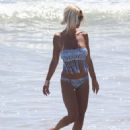 Shauna Sand – Bikini candids in Malibu - 454 x 567