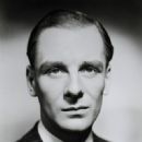 John Gielgud - 451 x 536