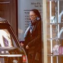 Janet Jackson – Seen visiting a pawn shop in London